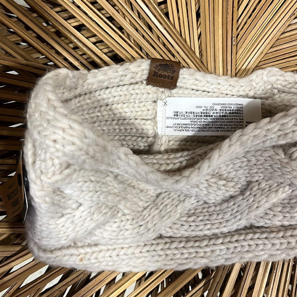 NWT Roots headband - Picture 3 of 3